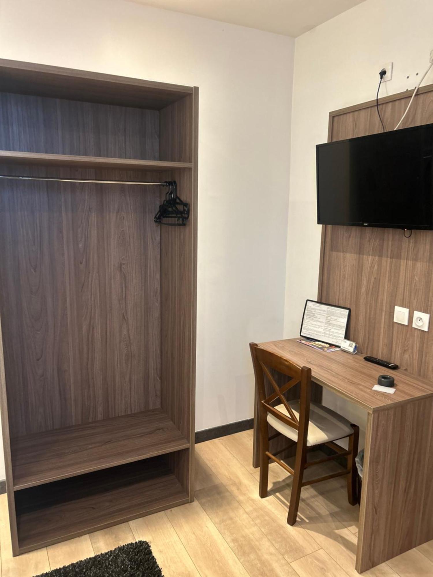 Le Clémenceau Hôtel&restaurant Etape Hotel 2*